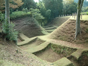 山中城跡公園・畝掘