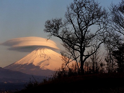 冬　傘雲と富士山