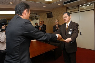 手づくりふるさと郷土賞授賞式の写真