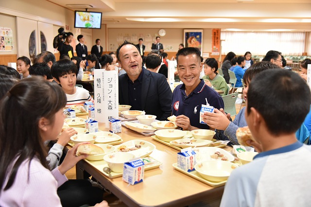 アメリカ給食-USOC日本駐在員